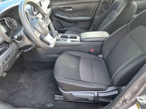 Used 2025 Nissan Sentra SV FWD image 17