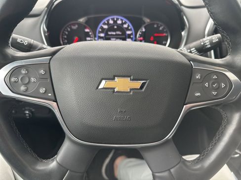 Used 2023 Chevrolet Traverse High Country AWD/4WD image 13