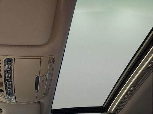 Used 2017 Mercedes-Benz GLC 300 4MATIC Coupe image 23