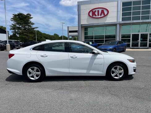 Used 2024 Chevrolet Malibu LT FWD image 6