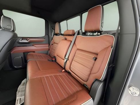 Used 2025 GMC Sierra 1500 Denali Ultimate image 32