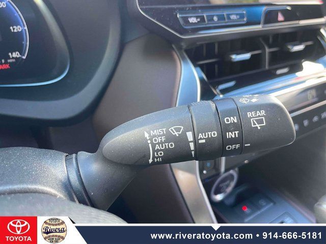 Certified 2024 Toyota Venza Limited AWD/4WD image 24