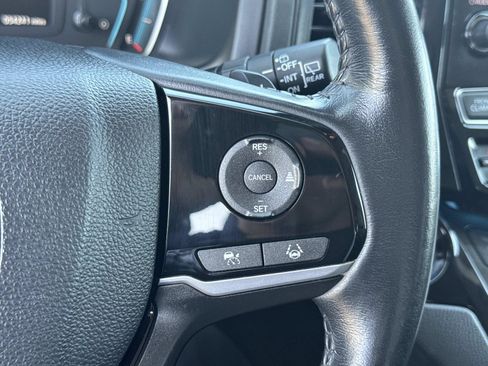 Used 2023 Honda Odyssey Touring image 12