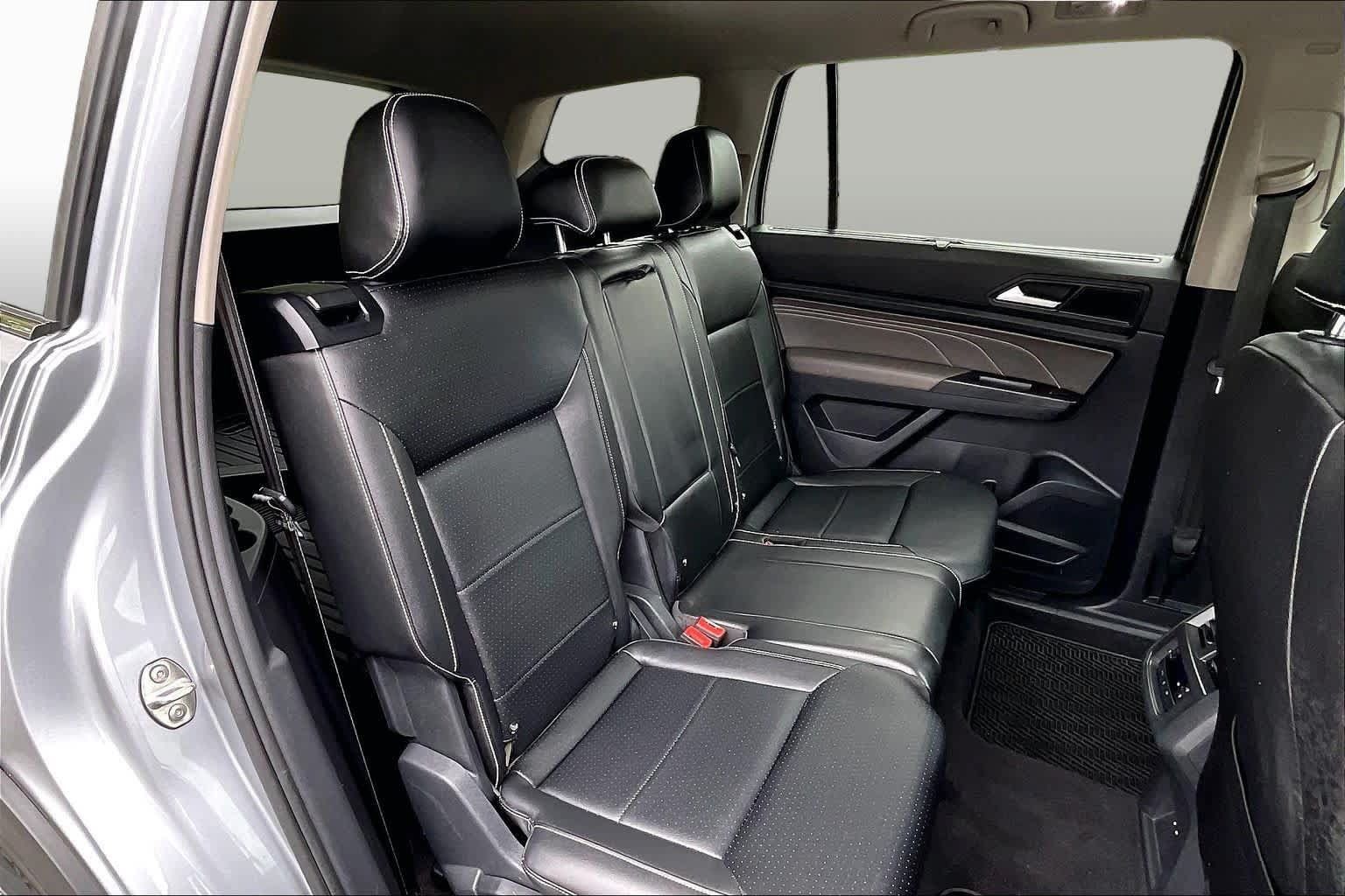 Used 2021 Volkswagen Atlas SE w/ Panoramic Sunroof Package AWD/4WD image 18