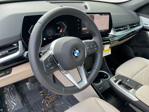 Certified 2025 BMW X1 xDrive28i w/ Convenience Package image 10