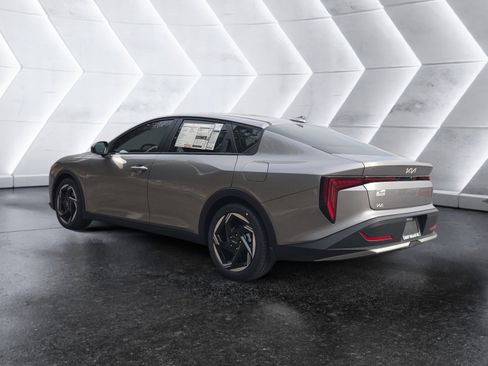 New 2026 Kia K4 EX image 3