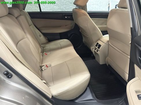 Used 2015 Subaru Outback 2.5i Limited AWD/4WD image 10