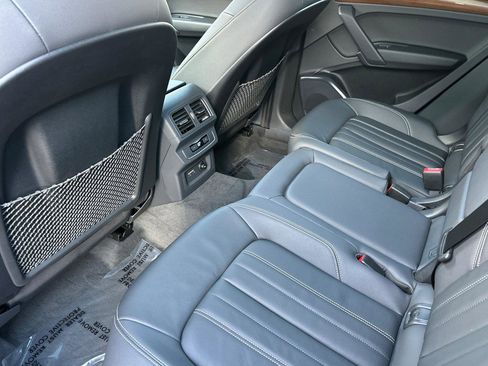 Certified 2023 Audi Q5 2.0T Premium w/ Convenience Package image 12