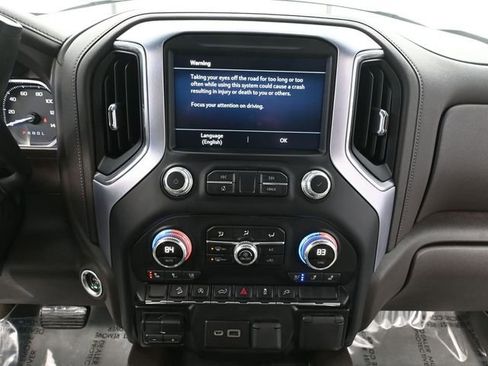 Used 2019 GMC Sierra 1500 SLT w/ SLT Premium Package image 40