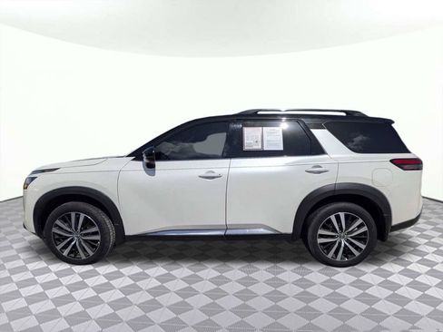 Used 2024 Nissan Pathfinder Platinum w/ Cargo Package FWD image 6