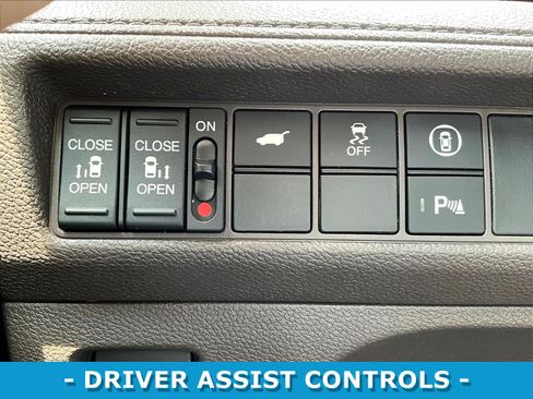 Used 2023 Honda Odyssey Touring image 40