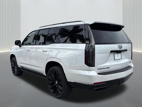 Used 2025 Cadillac Escalade Sport Platinum w/ LPO, ONYX Package AWD/4WD image 7