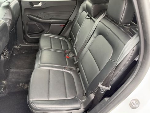Used 2023 Ford Escape Platinum AWD/4WD image 7