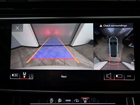 Used 2021 Audi Q8 Prestige AWD/4WD image 30