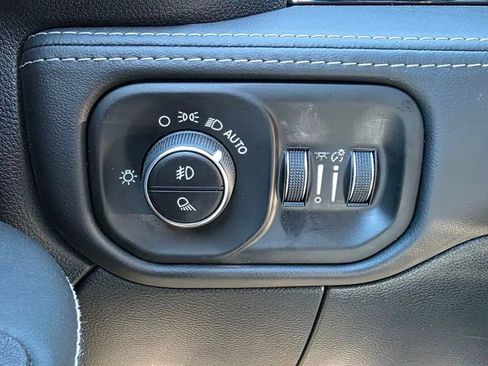 New 2026 RAM 3500 Limited AWD/4WD image 28