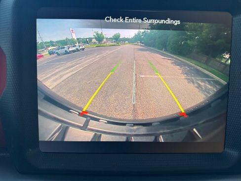 Used 2022 Jeep Wrangler Unlimited Rubicon w/ LED Lighting Group AWD/4WD image 25