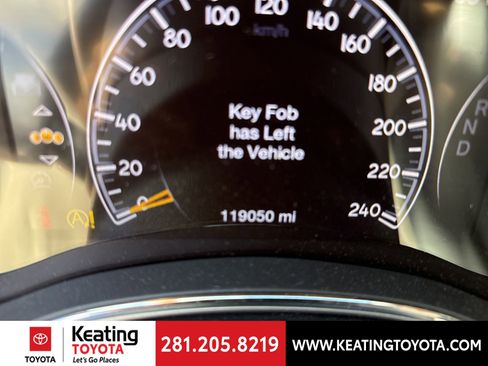 Used 2018 Jeep Grand Cherokee Altitude RWD image 17