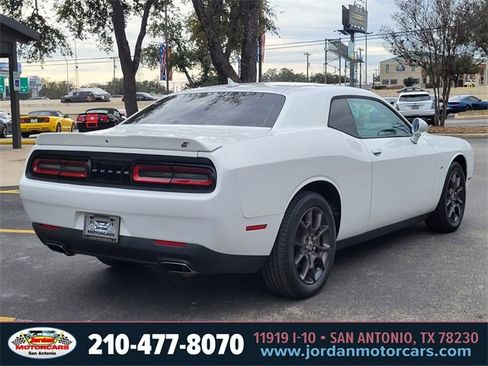 Used 2018 Dodge Challenger GT w/ Driver Convenience Group image 5