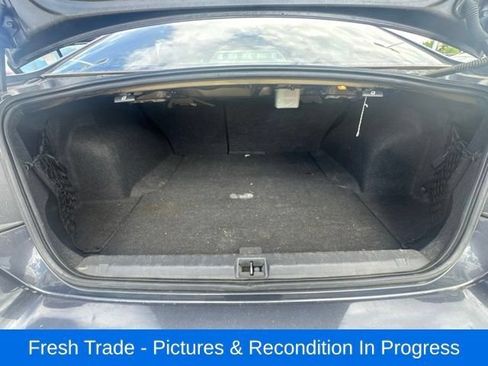 Used 2010 Subaru Legacy 2.5i Premium AWD/4WD image 19