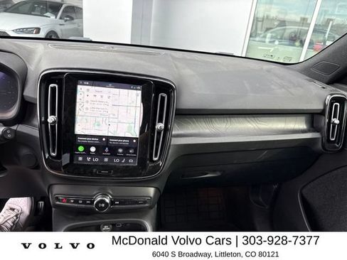 Used 2023 Volvo XC40 Recharge Ultimate w/ Protection Package Premier AWD/4WD image 11