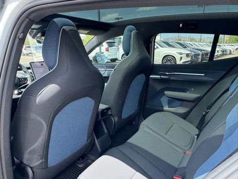 New 2025 Volvo EX30 Plus w/ Protection Package Premier image 21