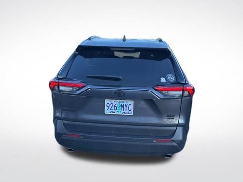 Used 2024 Toyota RAV4 XLE w/ Convenience Package image 8