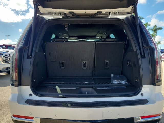 Used 2025 Cadillac Escalade Premium Luxury Platinum w/ LPO, Floor Liner Package AWD/4WD image 10