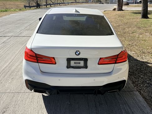 Used 2017 BMW 530i w/ M Sport Package image 8