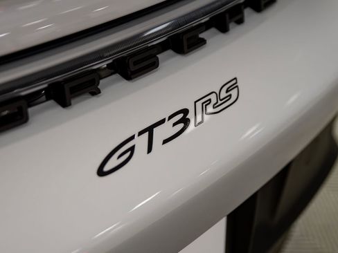 Used 2025 Porsche 911 GT3 RS RWD image 39