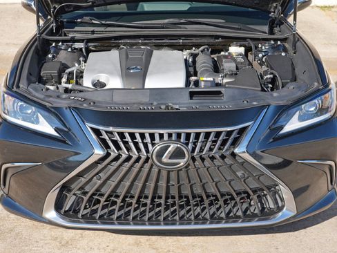 Used 2022 Lexus ES 350 w/ Premium Package FWD image 6