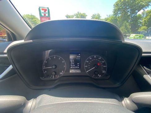 Used 2024 Toyota Corolla LE FWD image 16