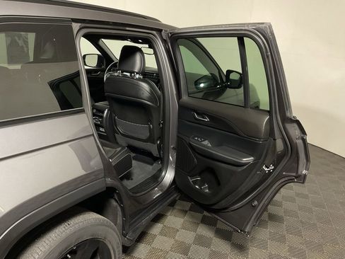 Used 2023 Jeep Grand Cherokee Altitude AWD/4WD image 35