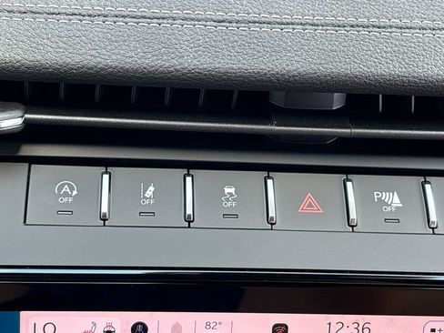 New 2026 Jeep Grand Cherokee Limited AWD/4WD image 35