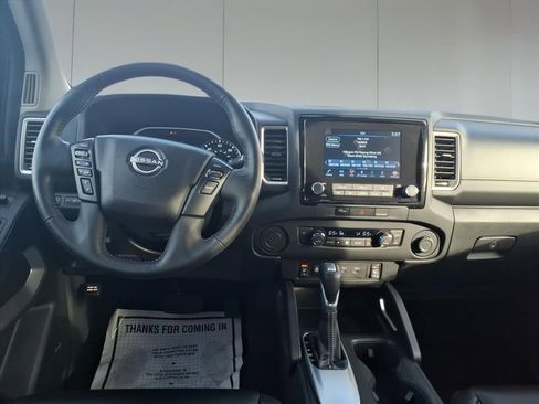 Used 2024 Nissan Frontier SL image 28