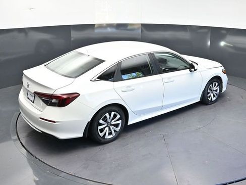 Certified 2025 Honda Civic LX image 28