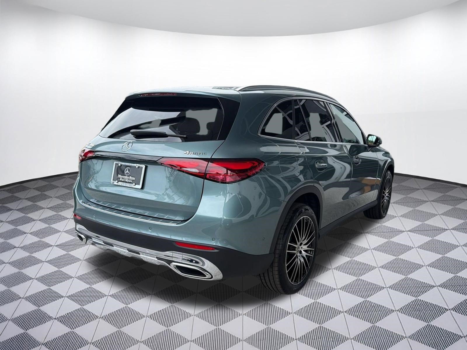 Used 2026 Mercedes-Benz GLC 300 4MATIC image 9