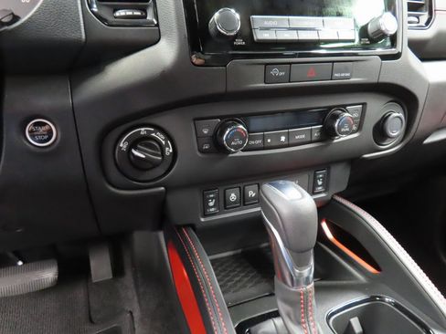Used 2023 Nissan Frontier PRO-4X image 53