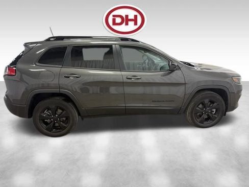 Used 2023 Jeep Cherokee Altitude Lux w/ Lux Elite Package image 2