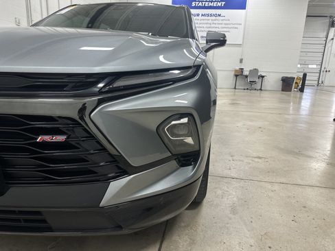 Used 2023 Chevrolet Blazer RS w/ Enhanced Convenience Package AWD/4WD image 7