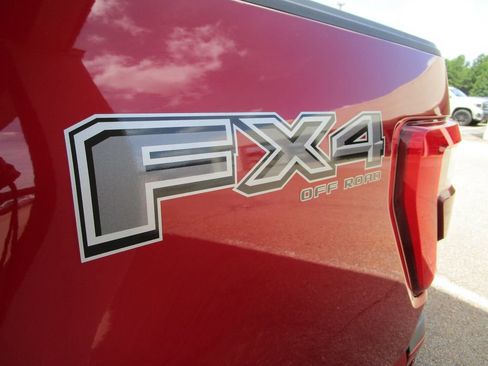 Used 2022 Ford F150 Lariat w/ Equipment Group 502A High AWD/4WD image 15