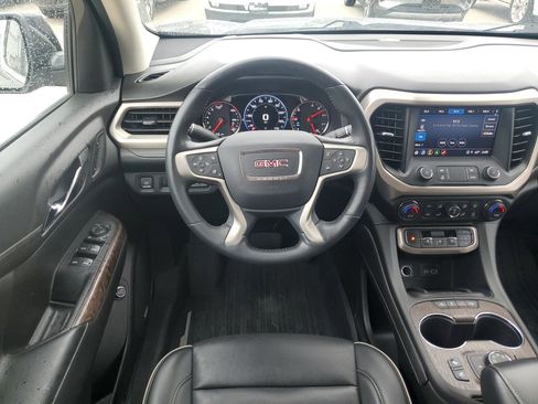 Used 2021 GMC Acadia Denali w/ Denali Technology Package AWD/4WD image 18