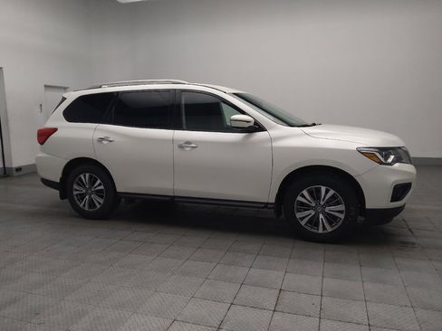 Used 2019 Nissan Pathfinder SV AWD/4WD image 11