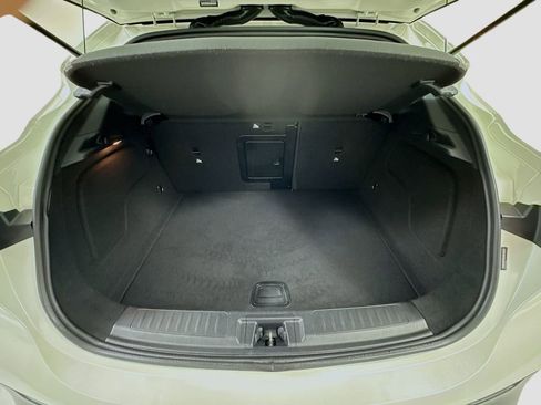 Used 2018 INFINITI QX30 AWD image 20