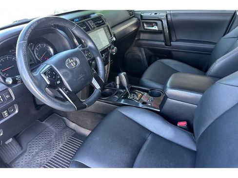Used 2021 Toyota 4Runner Venture AWD/4WD image 10