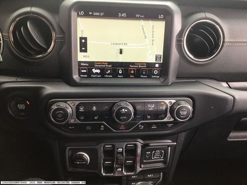 Used 2021 Jeep Wrangler Unlimited Sahara AWD/4WD image 14