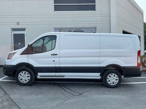 Used 2025 Ford Transit 250 Low Roof w/ Exterior Upgrade Package RWD image 2