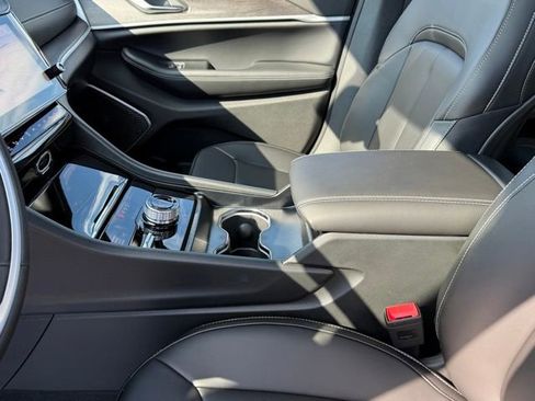 New 2026 Jeep Grand Cherokee Limited AWD/4WD image 23