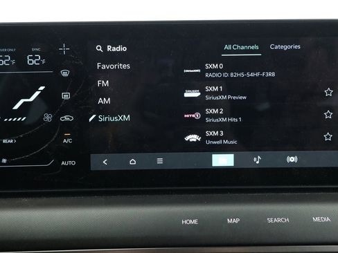 Used 2025 Kia EV9 Wind image 14