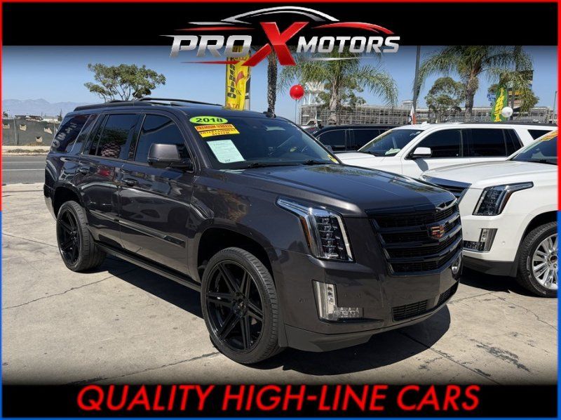 Used 2018 Cadillac Escalade Premium Luxury AWD/4WD image 1