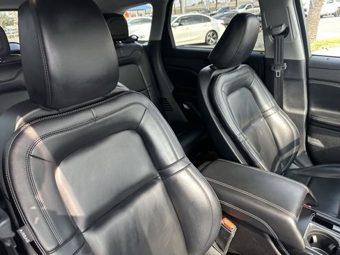 Used 2021 Lincoln Corsair FWD w/ Convenience Package image 23